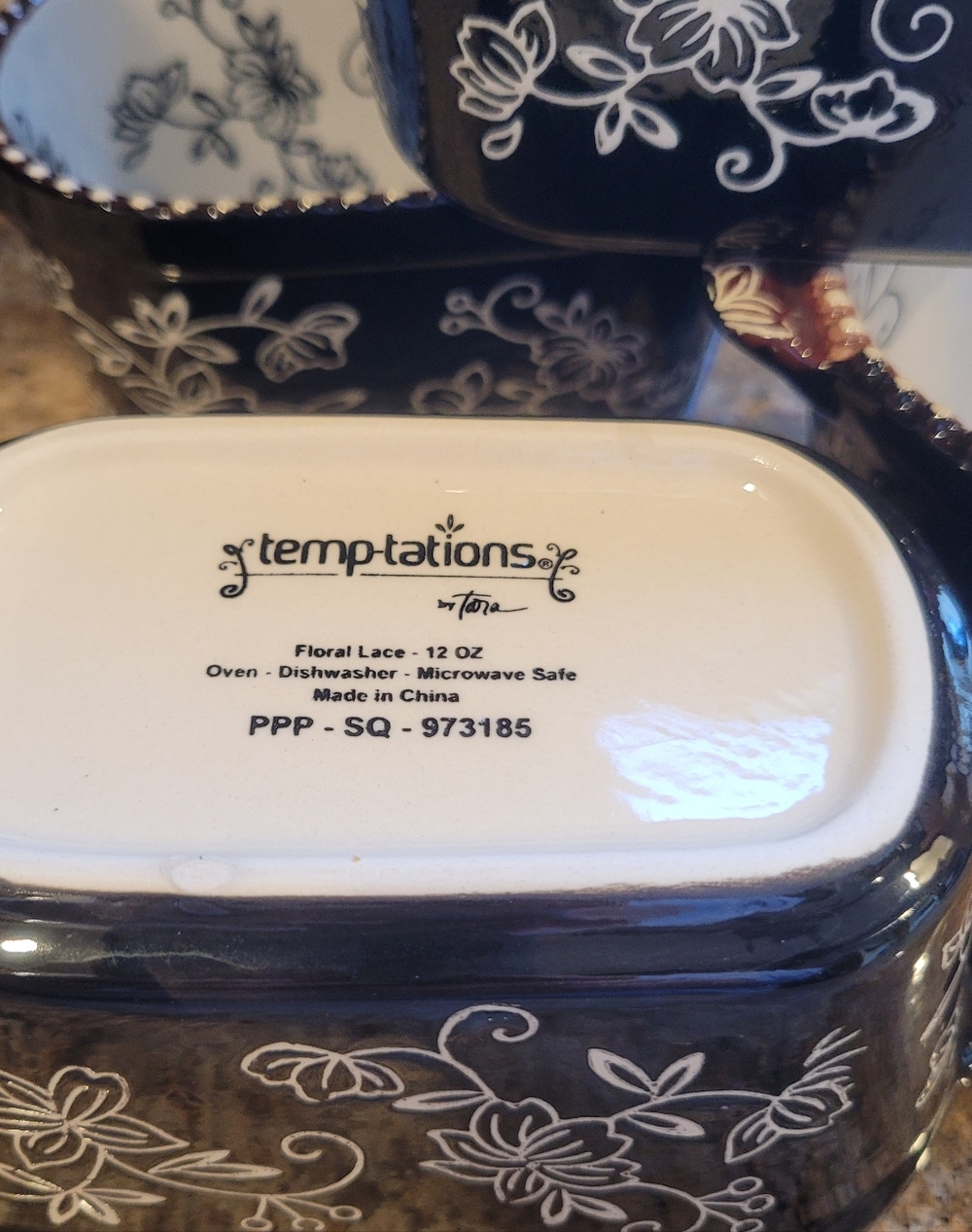 Temptations Set 4 Black Floral Lace 12 oz with Lids - Picture 3 of 6